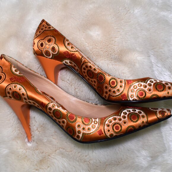 Casadei Orange Pointed Toe Pumps Heels Size 10 /9.5 Made in Italy New - Picture 5 of 15